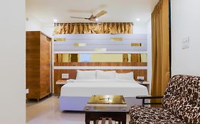 Hotel Menaka